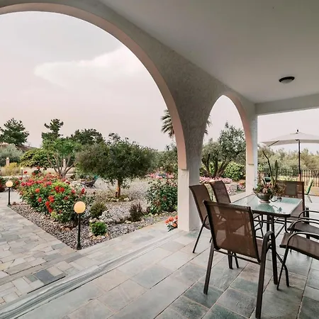 Villa Chara At Archaggelos / Rhodes